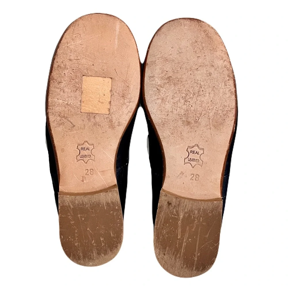 Oscar de la Renta darling gently